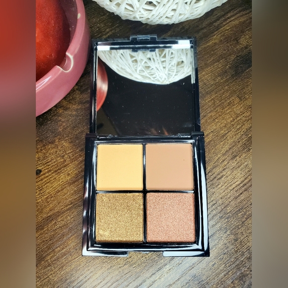 5/75$ PHASE ZERO MAKE UP - Quad Eyeshadow Palette in Santorini - Picture 9 of 16